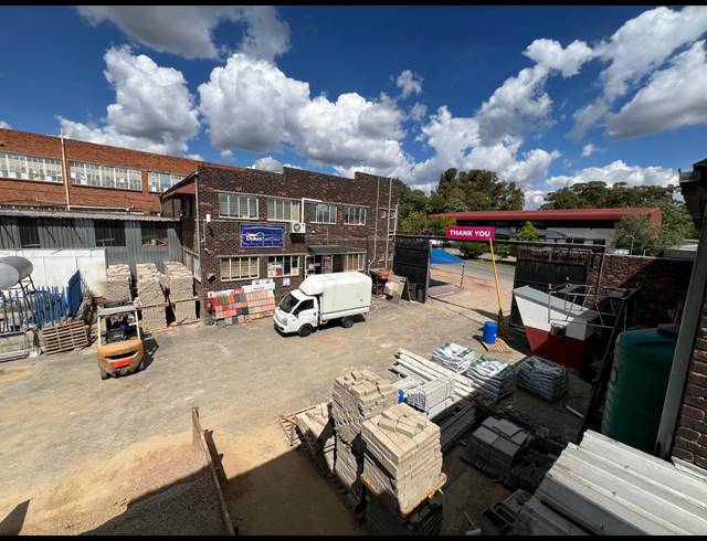 2,676M² WAREHOUSE FOR SALE IN STRIJDOMPARK